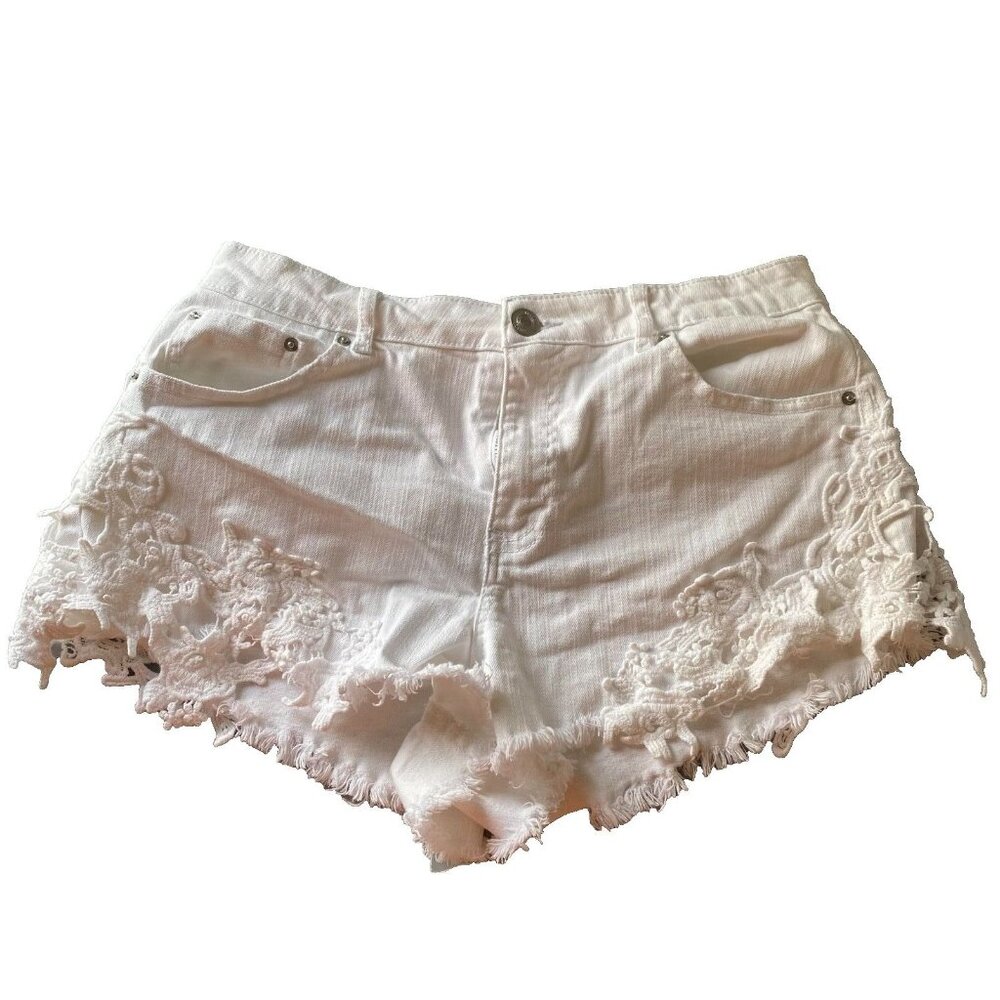 Rue21 White Lace Denim Shortie Shorts Stretch Mid‎ Rise Jean Shorts Size 12